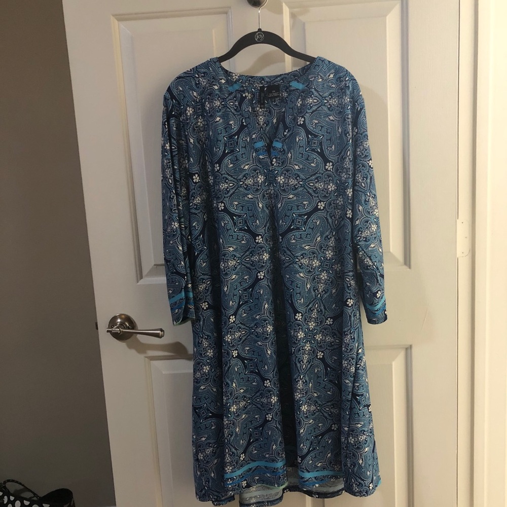 New Directions knee length dress
